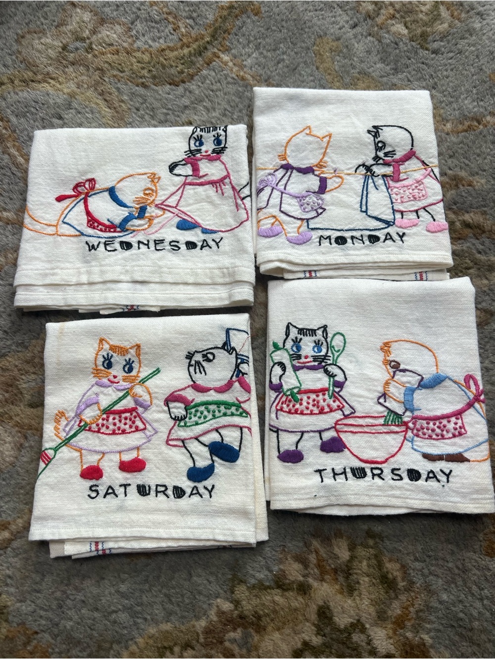 Vintage Embroidered Dishcloths‎ Linens - Kitty Cat